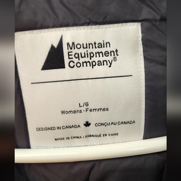 MEC Waterproof Women's Parka - Picture 5 of 7